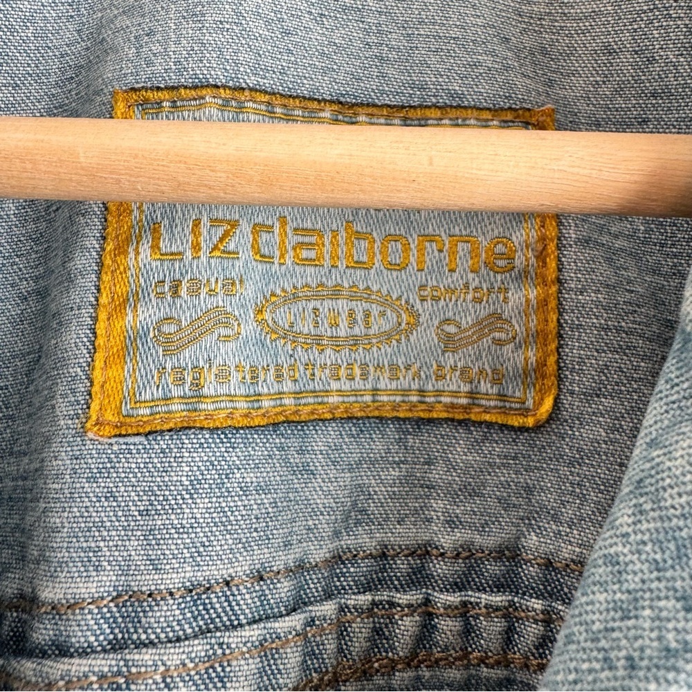 Vintage Liz Claiborne Light Blue Denim Jacket with Embroidered Trim - Picture 3 of 8
